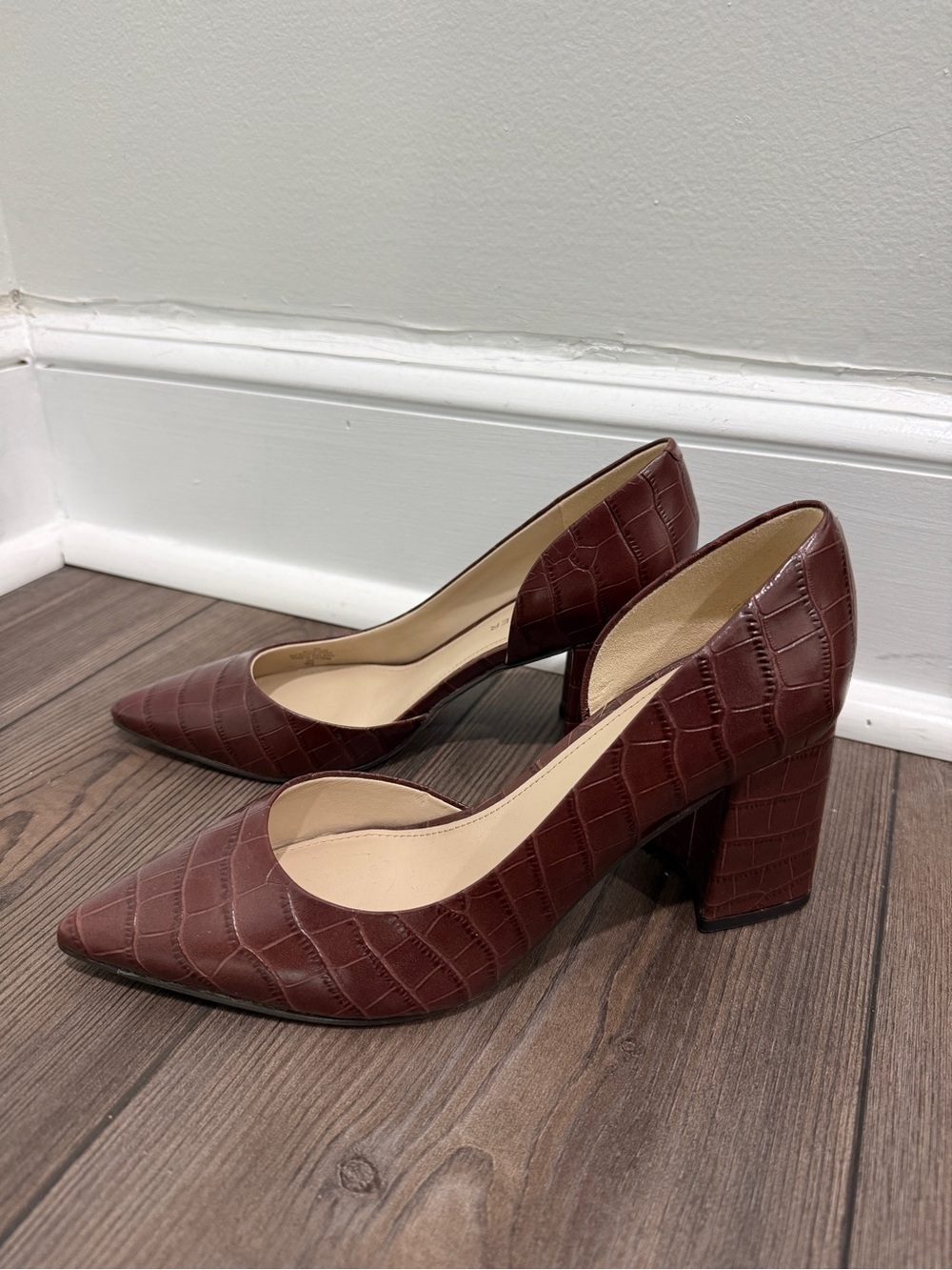 Marc Fisher Brown Croc Embossed Pointed Toe Block Heel Pumps